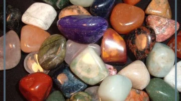 أحجار كريمة