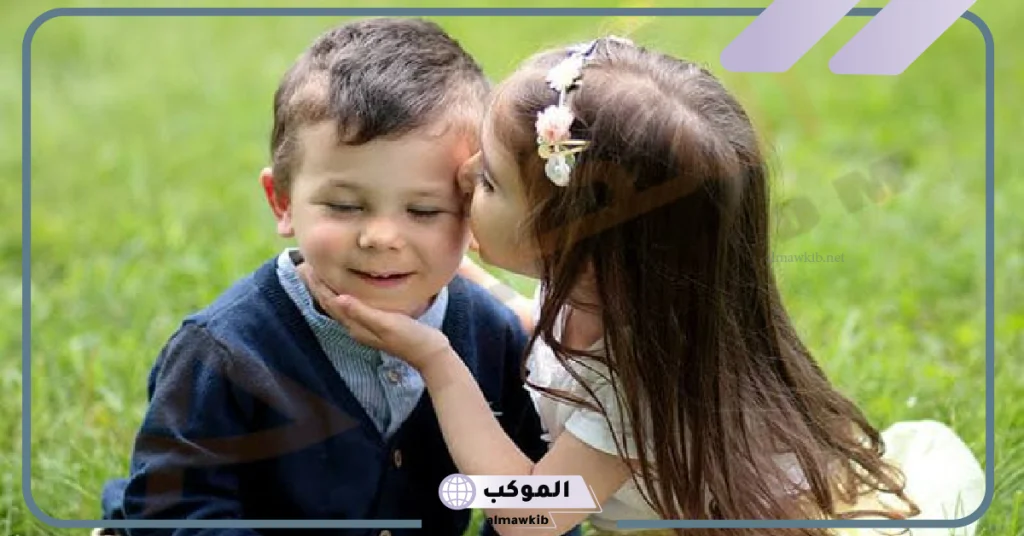 تفسير حلم التقبيل على الخد في المنام للعزباء والمتزوجة لابن سيرين 5 تفسير حلم القبلة على الخد من شخص معروف