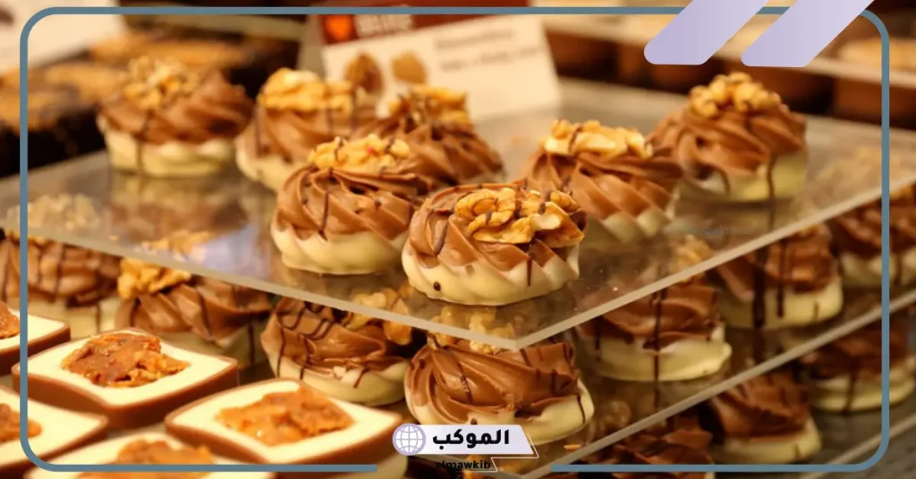 تفسير حلم أكل الحلويات مع الأقارب للعزباء