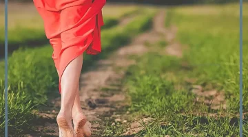 المشي حافي الأقدام