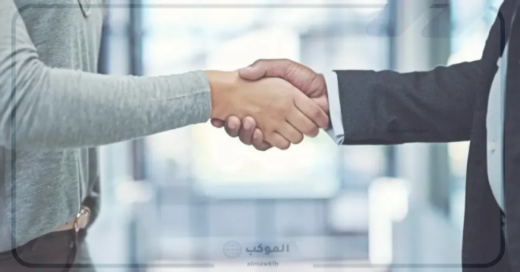 تفسير حلم السلام والتقبيل على الخد