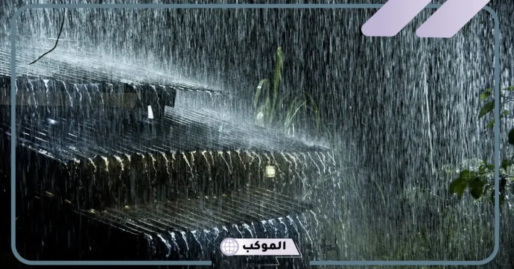 تفسير حلم المطر الغزير في الليل