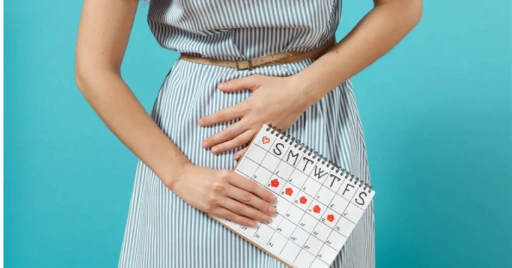 رؤية دم الحيض على الملابس في المنام للمتزوجة