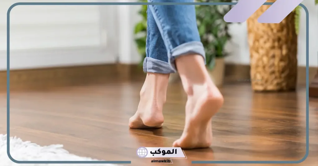 تفسير حلم المشي حافي في الليل