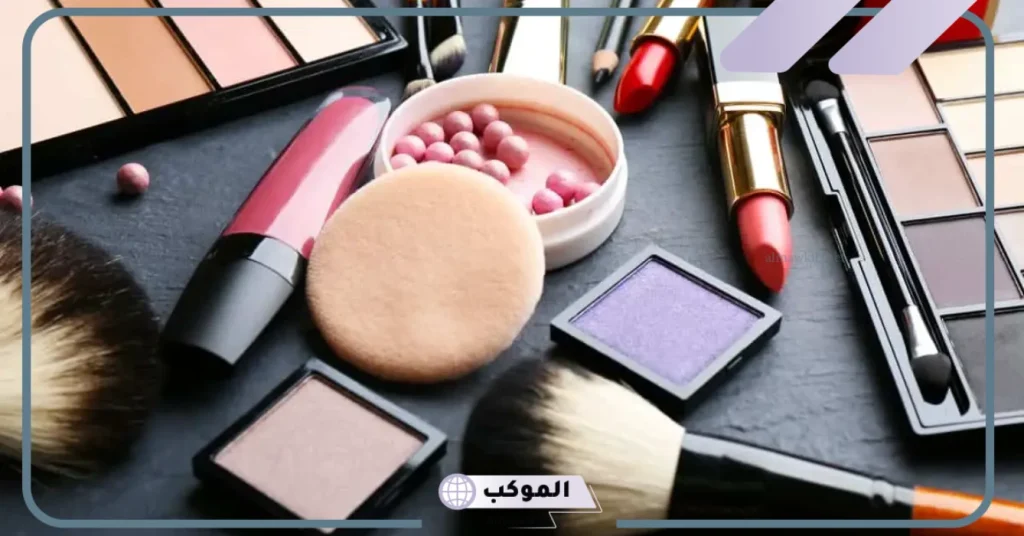 تفسير حلم وضع المكياج أمام المرآة