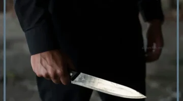 شخص يطعني بالسكين في الحلم