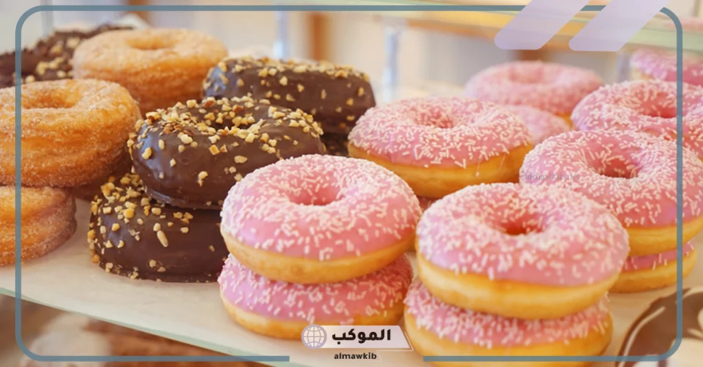 تفسير حلم أكل الدونات في المنام للعزباء والمتزوجة 6 الدونات في المنام للرجل