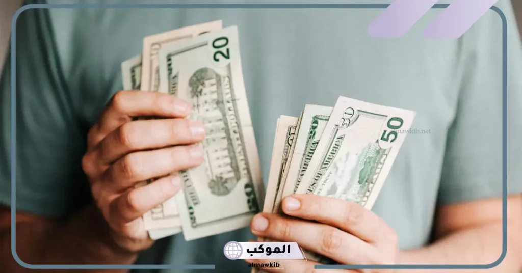 ما معنى رؤية الدولار في المنام