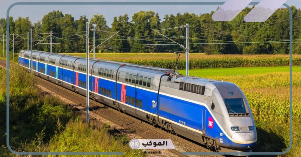 تفسير حلم ركوب القطار في المنام وعلاقته بالخير القادم 6 تفسير ركوب القطار مع شخص في الحلم