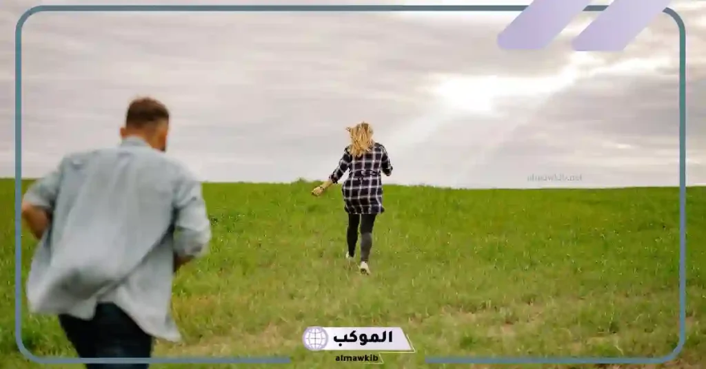 تفسير حلم الجري والهروب من شخص يطاردني في المنام لابن سيرين 6 تفسير حلم الجري في مكان مجهول