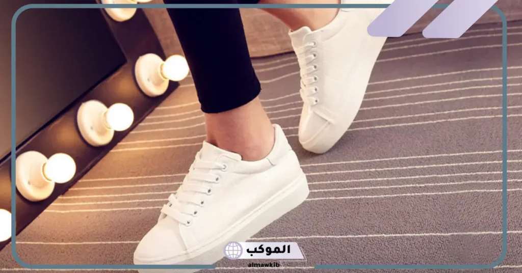 تفسير حلم الحذاء الابيض للمتزوجه في المنام لابن سيرين والنابلسي 6 تفسير حلم امرأة تعطيني حذاء للمتزوجة