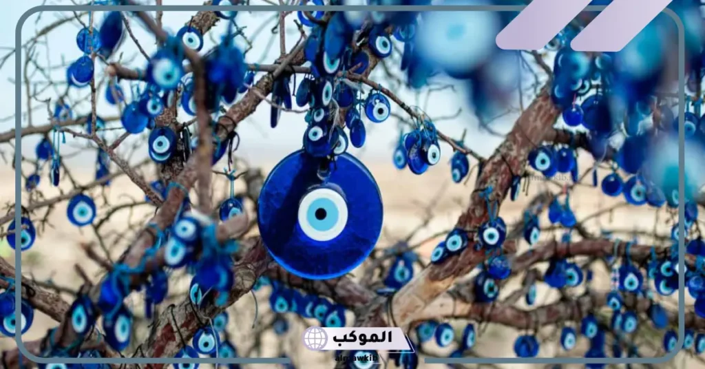 تفسير حلم عين زرقاء في المنام ورؤية الخرزة الزرقاء لابن سيرين 5 رؤية خرزة العين الزرقاء في المنام