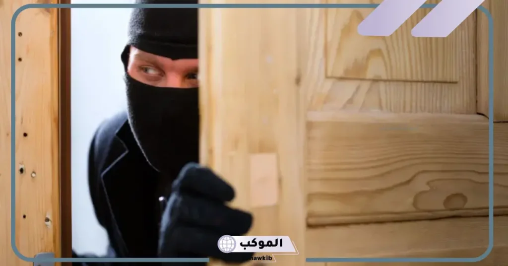 تفسير حلم السارق المجهول تفسير حلم السارق المجهول في المنام لابن سيرين 6 رؤية السارق في المنام للمتزوجة