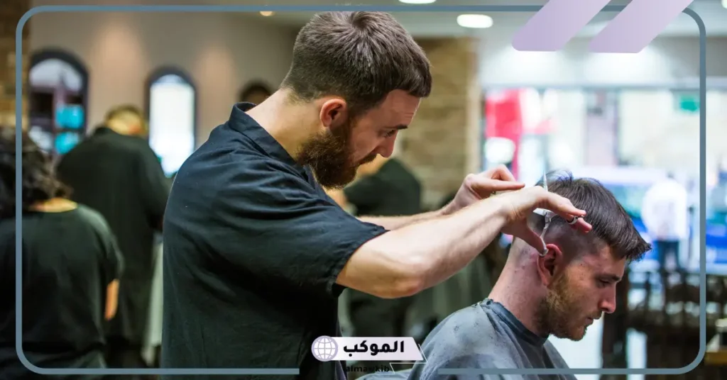 تفسير حلم حلاقة الشعر للرجل في المنام لابن سيرين وعلاقته بالهموم 5 تفسير حلم حلق الشعر للرجل العازب