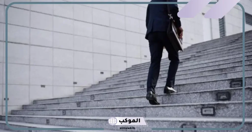 تفسير حلم صعود الدرج للعزباء