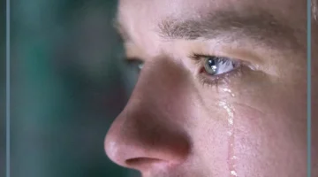 حلمت بالبكاء من الظلم