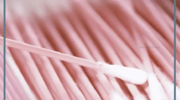 حلمت بتنظيف اذني