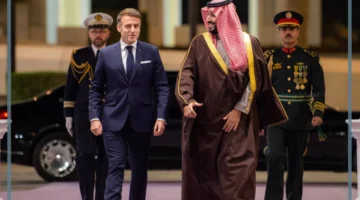 فرنسا والمملكة وعلاقتهم