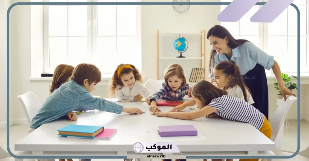 كلمات عن المعلمة قصيرة جدًا.. عبارات شكر للمعلمة 6 عبارات شكر للمعلمة من الطالبة