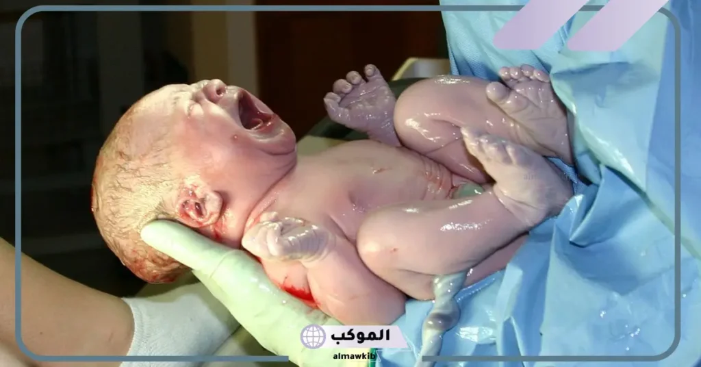 تفسير حلم الولادة للحامل بدون ألم ببنت