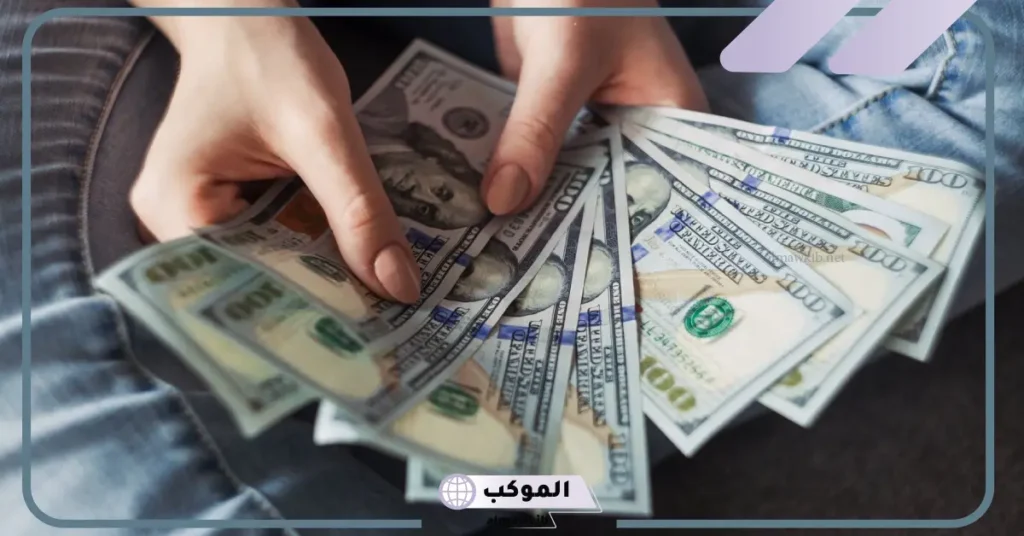 عد النقود الورقية في المنام للمطلقة