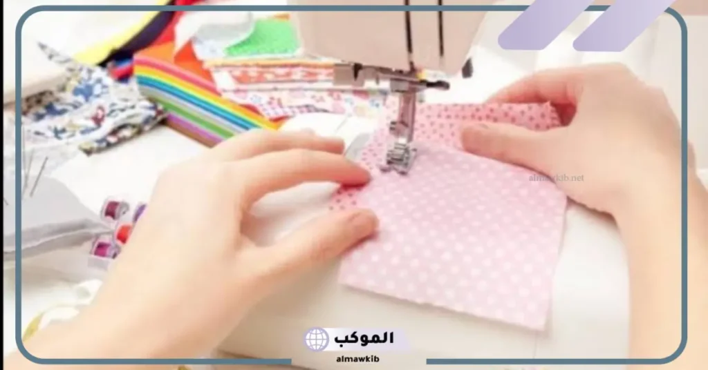 تفسير حلم تفصيل ثوب جديد للمرأة العزباء لابن سيرين 6 تفسير حلم خياطة ثوب جديد للمتزوجة