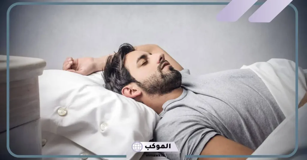 تفسير حلم رؤية شخص عاري في المنام للمرأة لابن سيرين 6 رؤية شخص عاري في المنام للمطلقة