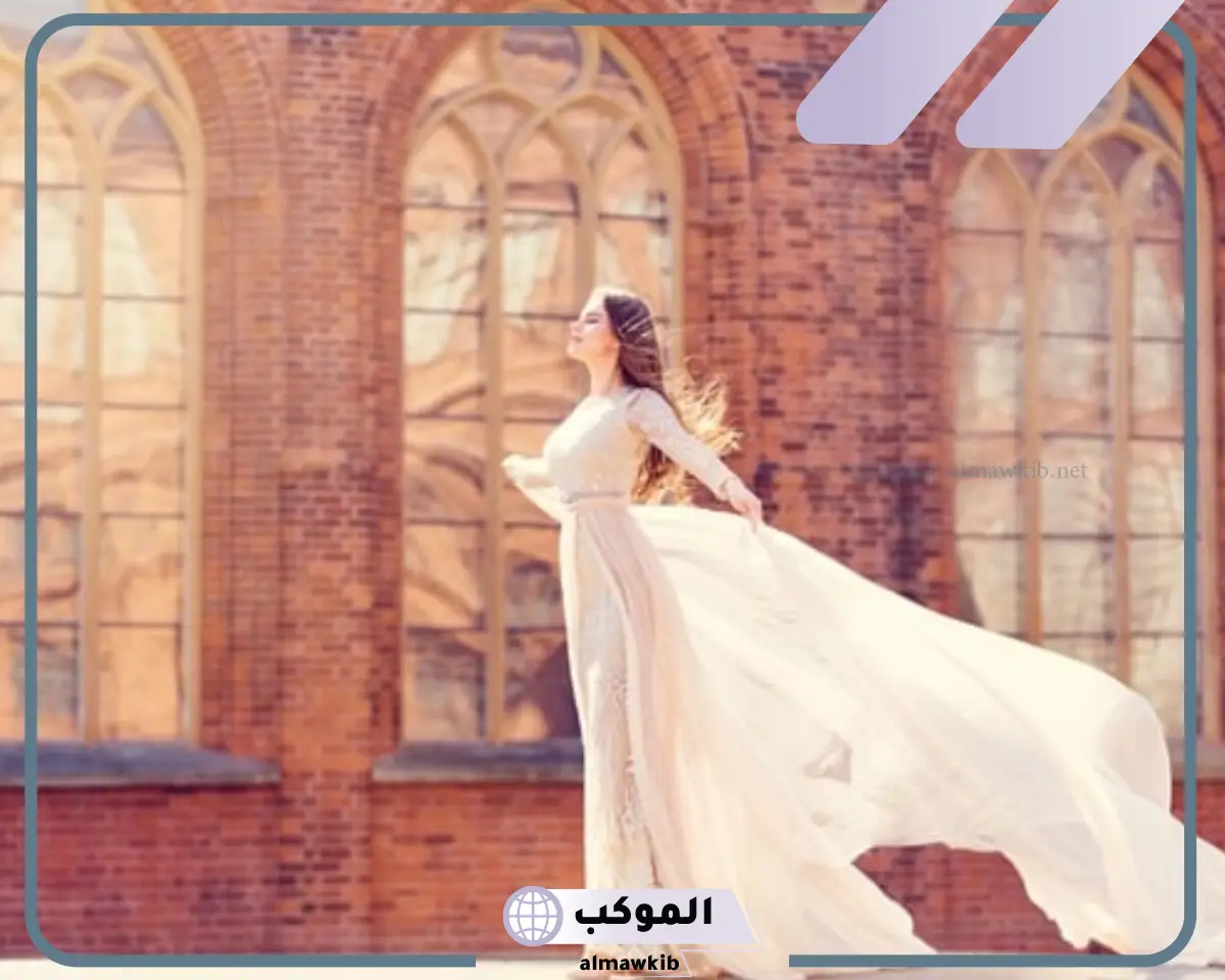 تفسير حلم لبس فستان جميل لابن سيرين