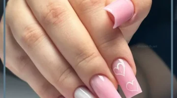 مزيل غراء الاظافر