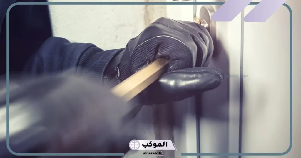 تفسير حلم حرامى ولم يسرق شيئ مني في المنام لابن سيرين للرجل والمرأة 6 تفسير حلم حرامى ولم يسرق شيئ في المنزل للمتزوجة