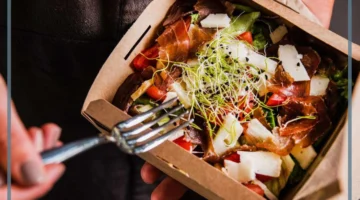 إعطاء طعام للميت