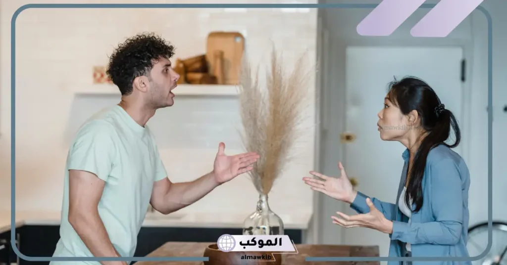 تفسير حلم شخص متخاصم معه يكلمني في المنام لابن سيرين والنابلسي 6 تفسير حلم شخص متخاصم معه يكلمني للمطلقة