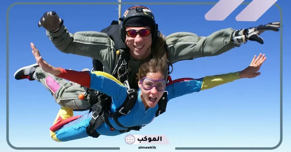 حلمت اني اطير وارتفع عن الأرض للعزباء