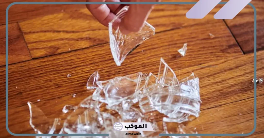 الزجاج المكسور في المنام للعزباء 