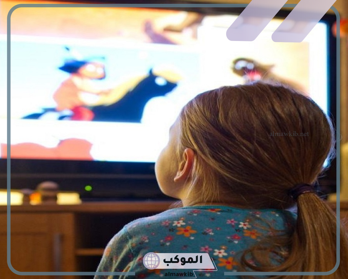 اكتب اربع جمل عن جهاز التلفاز وفوائده بالتفصيل