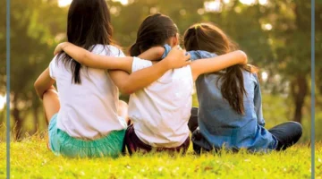 عبارة للصديقات