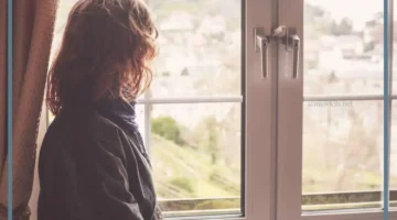 الهروب من النافذة في المنام