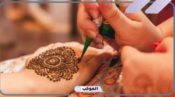 تفسير حلم الحناء في يد شخص آخر