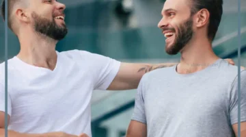 تفسير رؤية الأخ