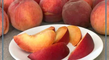 تقطيع الخوخ في المنام