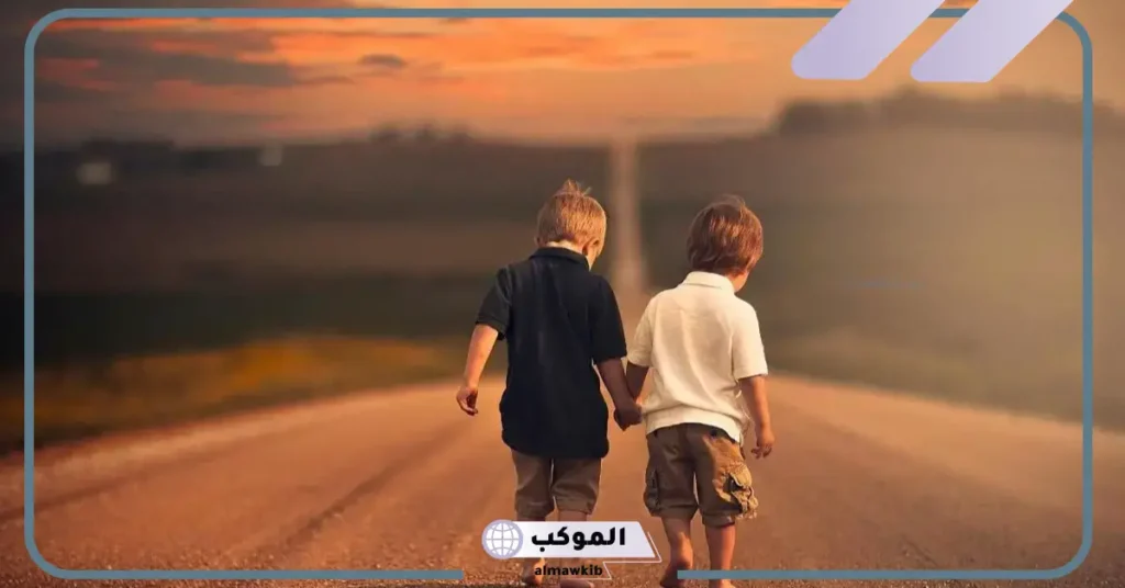 تفسير حلم الصديق القديم في المنام للمتزوجة والحامل والعزباء لابن سيرين 5 رؤية التحدث مع صديق في المنام