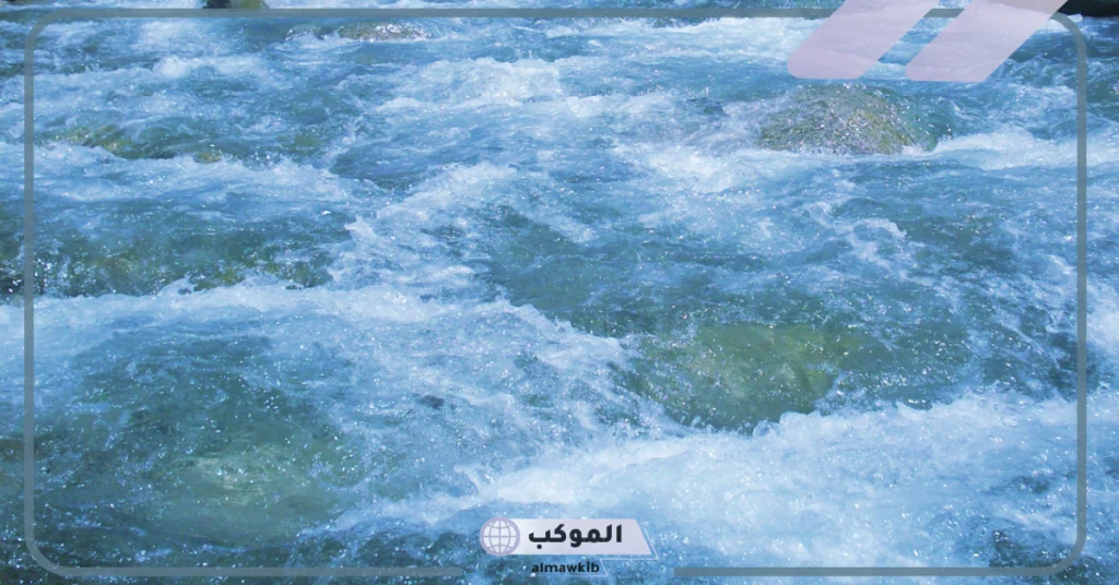 تفسير حلم رؤية الماء الجاري في المنام للرجل والمرأة المتزوجة 6 رؤية الماء الصافي في المنام