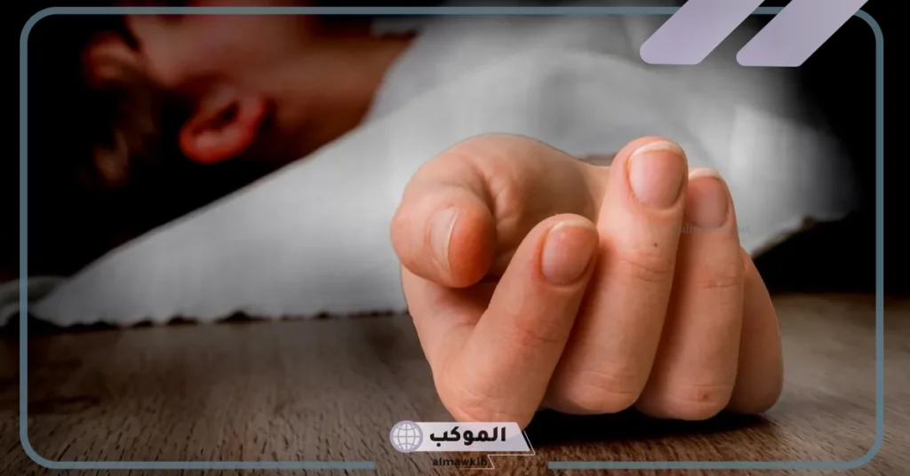 رؤية شخص ميت في المنام وهو حي والبكاء عليه 