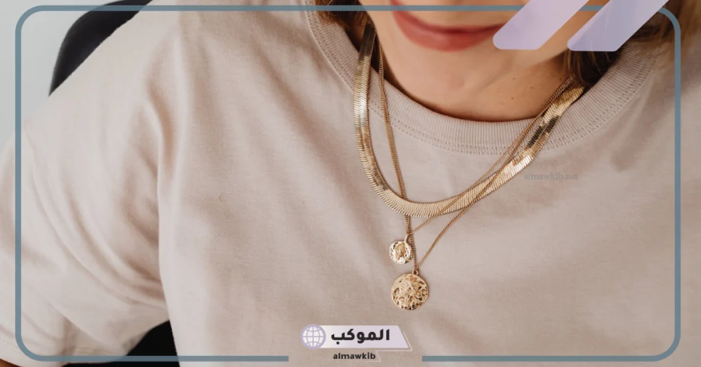 تفسير حلم سلسال الذهب في المنام للعزباء والحامل هدية لابن سيرين 6 تفسير حلم سلسلة ذهب هدية