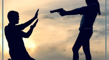 شخص يحاول قتلي