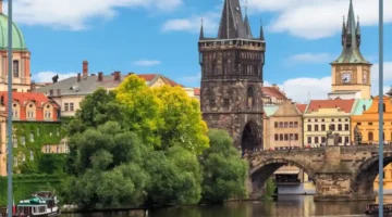 لقب يطلق على أوروبا 1