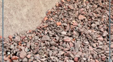 معلومات عن حجر القرمز