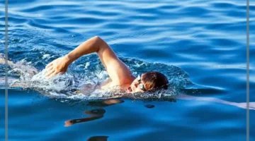 معنى رؤية السباحة