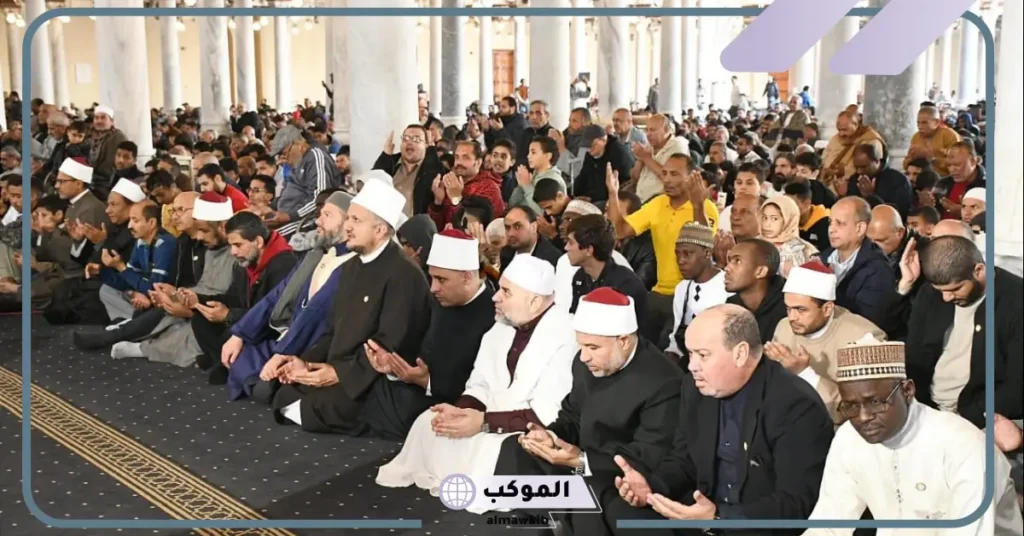 حلمت أني إمام أصلي بالناس بصوت جميل للمتزوجة