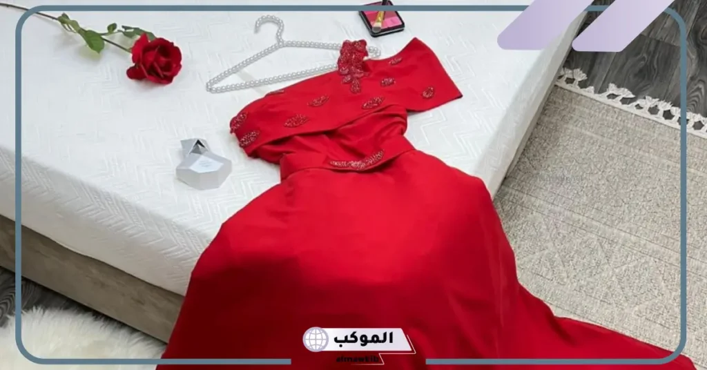 تفسير رؤية الحلم بفستان احمر جديد طويل في المنام لابن سيرين 6 لبس الفستان الأحمر في المنام للمتزوجة